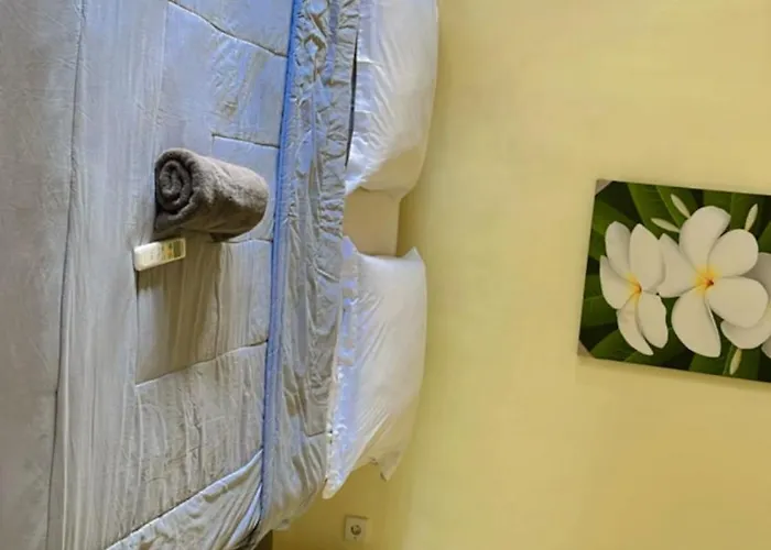 Yanti Guest house